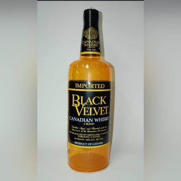 Black Velvet Inflatable Canadian Whiskey  advertising bottle. NWOT - Picture 2 of 10